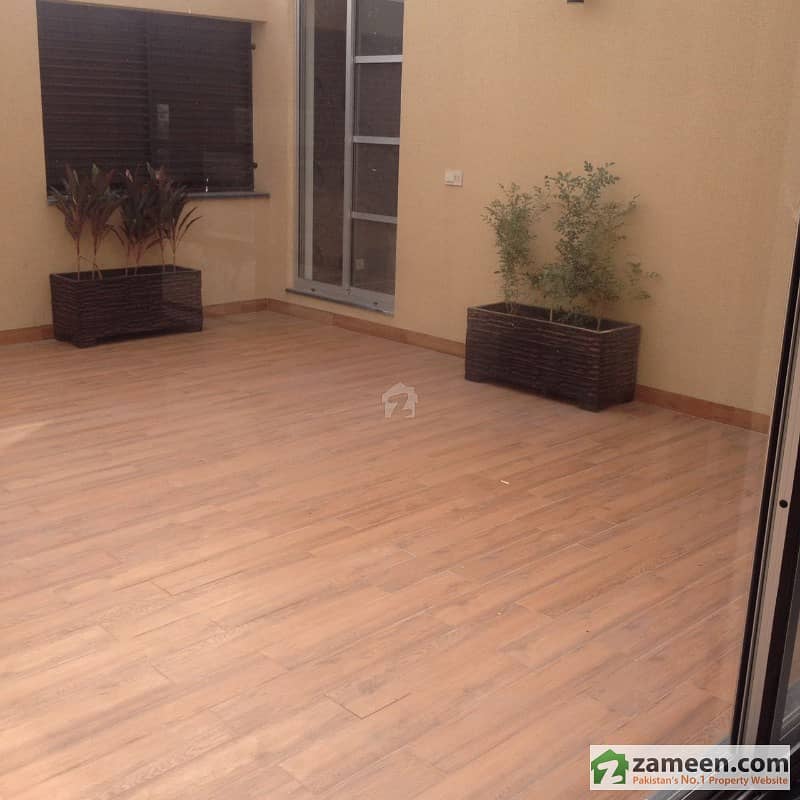 8 Marla Beautiful House Located In Nayyab Villas Exit For Rent