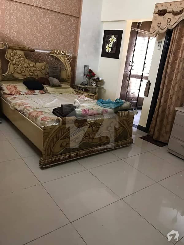 4BED DD FLAT WITH ROOF  FOR SALE AT SHAHEED MILAT ROAD