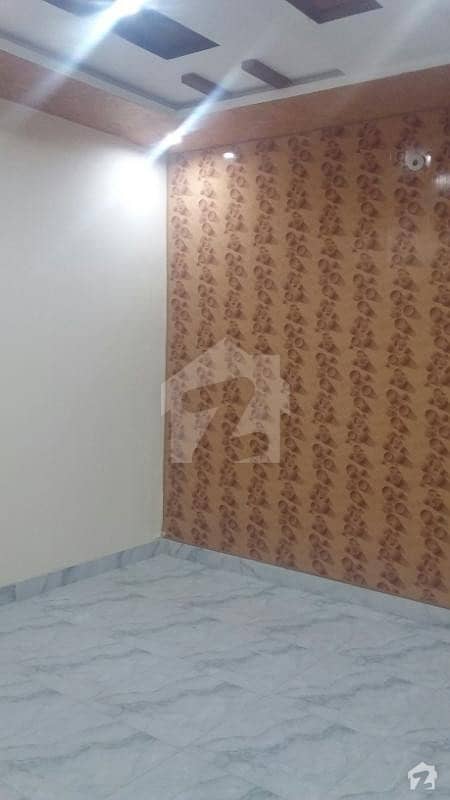 خیابان کالونی 2 فیصل آباد میں 3 کمروں کا 5 مرلہ مکان 88 لاکھ میں برائے فروخت۔
