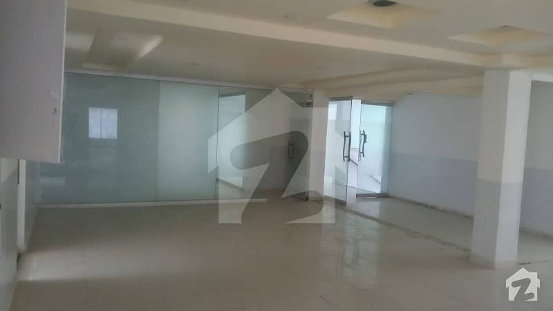 4000 SQFEET OFFICE AVAILBLE FOR RENT