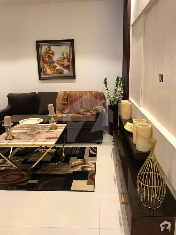 1 BED FURNISHED FLAT WITH TV LOUNGE AVAILABLE IN SECTOR E BAHRIA TOWN LAHORE