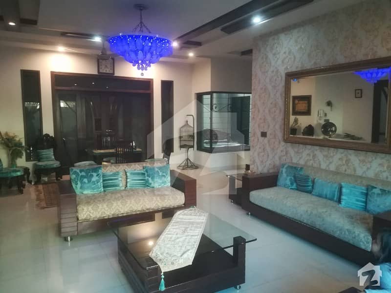 ائیر لائن ہاؤسنگ سوسائٹی لاہور میں 5 کمروں کا 1 کنال مکان 4.1 کروڑ میں برائے فروخت۔