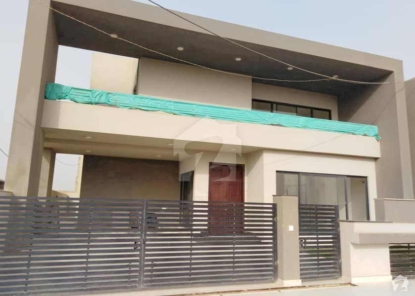 Luxury Brand Ready To Move New Paradise Villa Is Available For Sale In Bahria Town Karachi