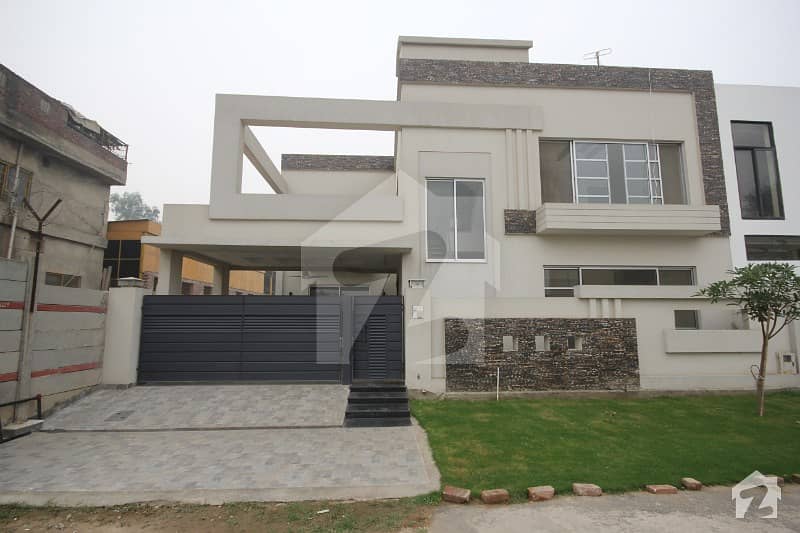 10 Marla Double Unit House For Sale In Dha Phase 6 Near Park And Commerical