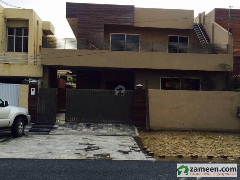 Fabulous Chance To Get A Handsome House In Dha Phase 3