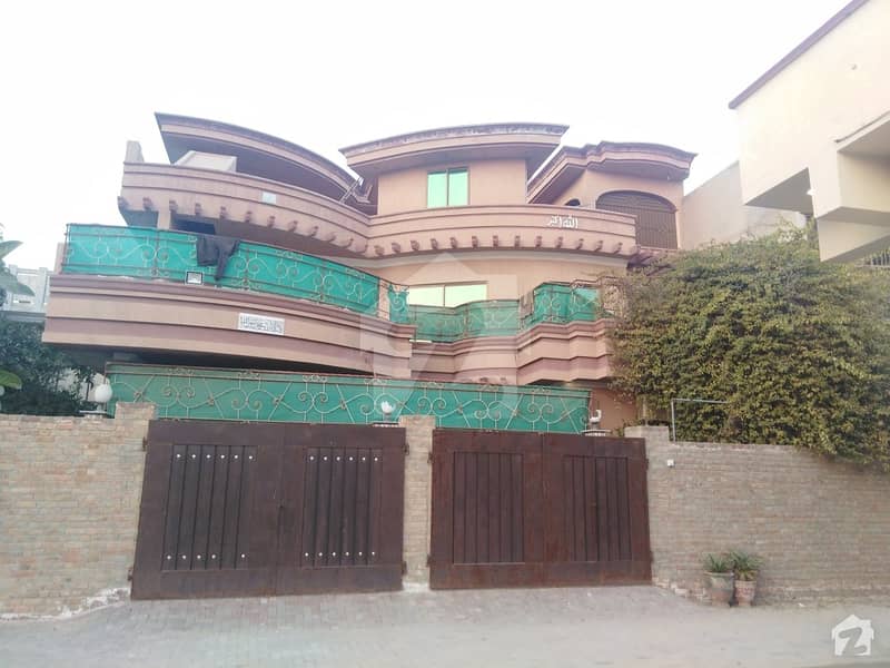 7 Marla Triple Storey House For Sale