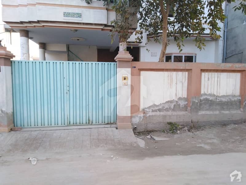 خان ویلیج ملتان میں 3 کمروں کا 7 مرلہ مکان 18 ہزار میں کرایہ پر دستیاب ہے۔