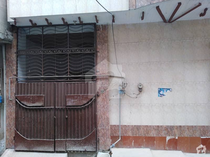 4 Marla House Available For Sale In Anayat Colony