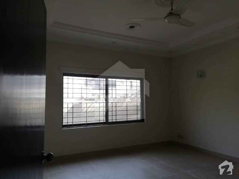 1 Kanal  Lower Portion  For Rent In Dha Phase 3 BLOCK Z