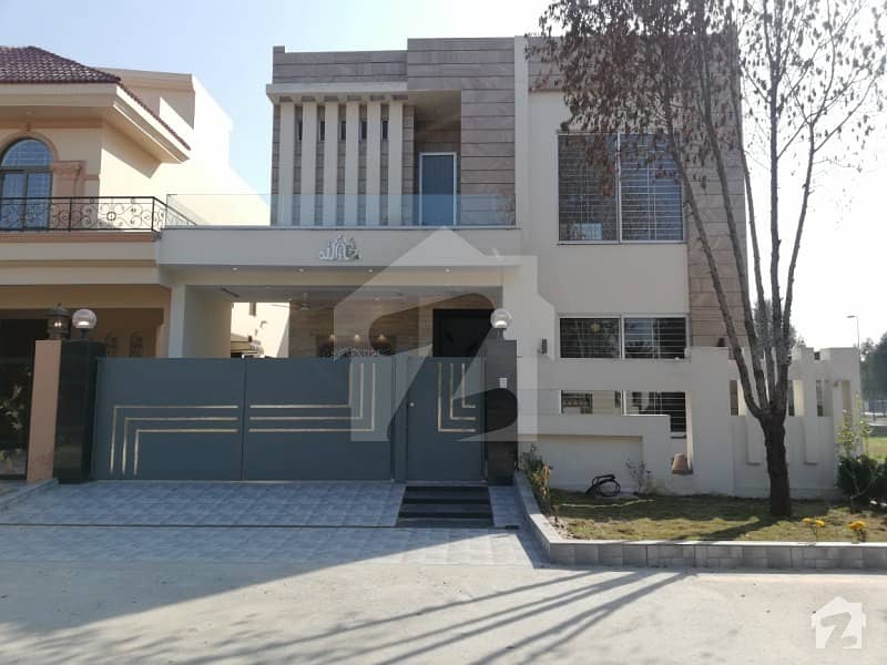 10 Marla Brand new House is available for sale in Guranwala