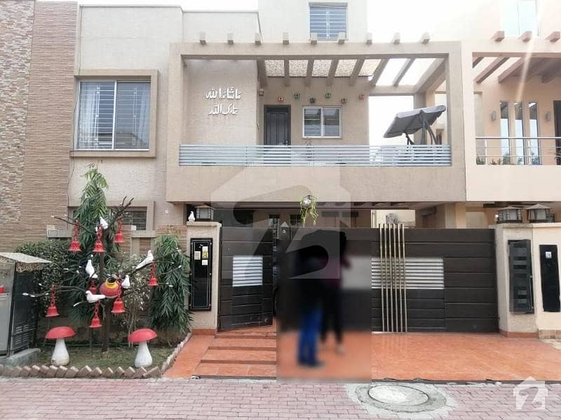 10 Marla House Like A New For Sale In Gulmohar Block Bahria Town Lahore
