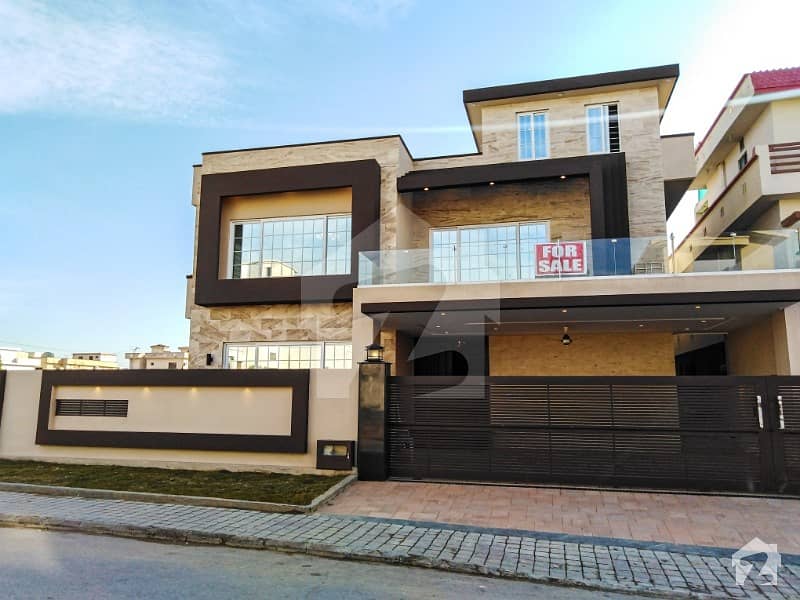 Brand New 1 Kanal Beautifully Designed And Solid Constructed House For Sale