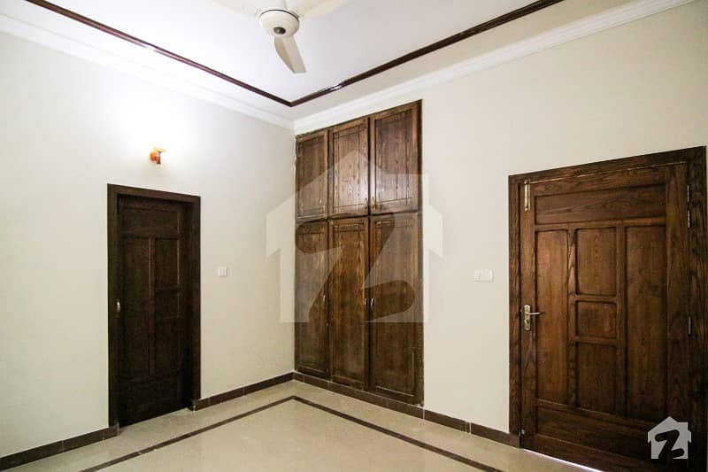 25x40 Portion For Rent In G13 Islamabad G13, Islamabad ID21472431