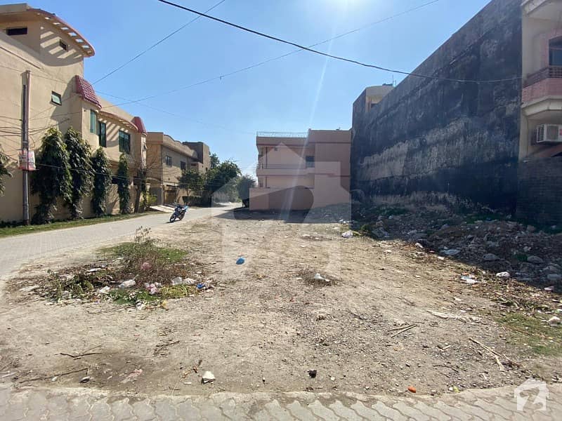 Corner Plot Urgent For Sale Marghzar Officers Colony, Lahore ID21447027