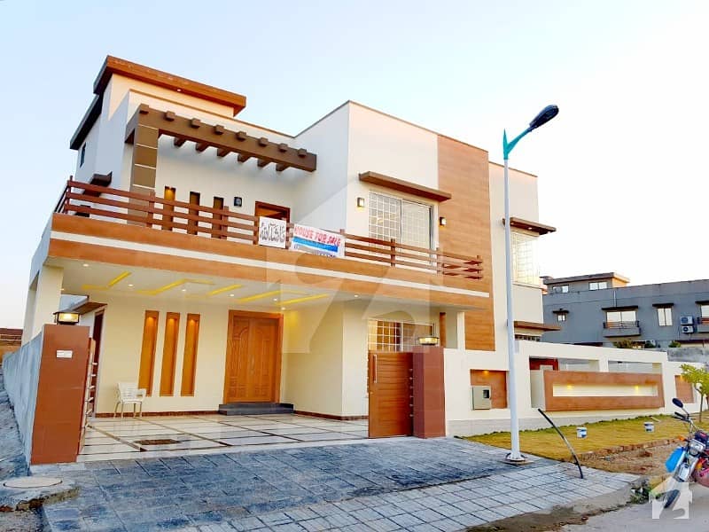Out Class 1 Kanal House For Sale In Bahria Town