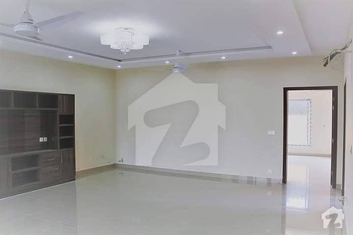 Single Room Available For Rent In Gulraiz Housing Scheme Only For Females