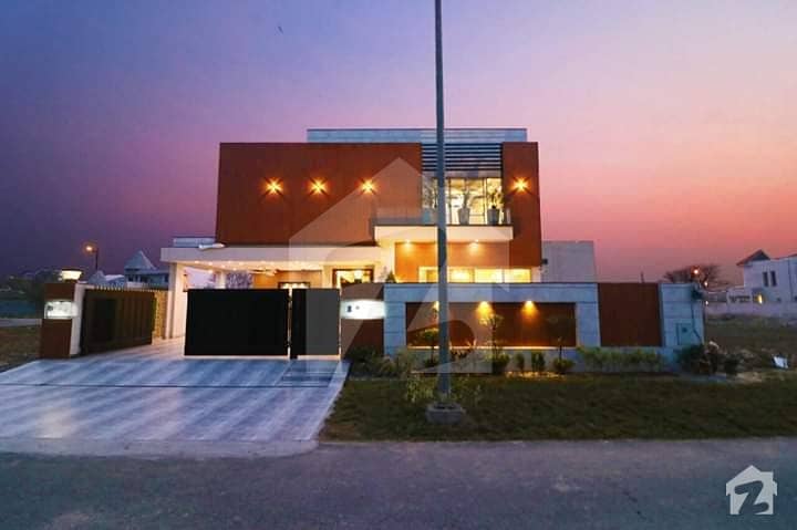 ڈی ایچ اے فیز 6 ڈیفنس (ڈی ایچ اے) لاہور میں 5 کمروں کا 1 کنال مکان 5 کروڑ میں برائے فروخت۔