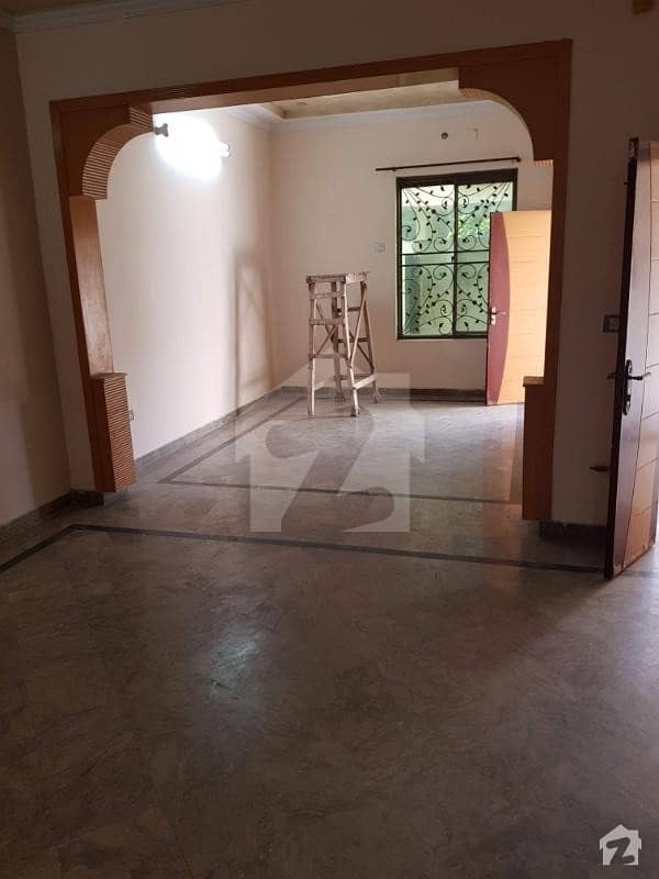 1 Kanal Upper Portion 3 Bedroom New type Available For Rent