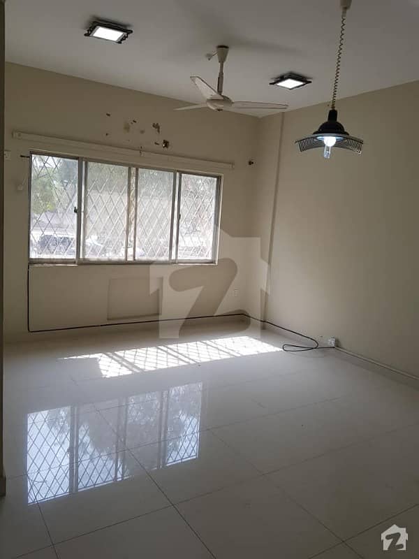 Clifton Garden 1 Tiled Flooring 3 Beds Drawing Dining Fully Renovated Ground Floor Apartment For Rent