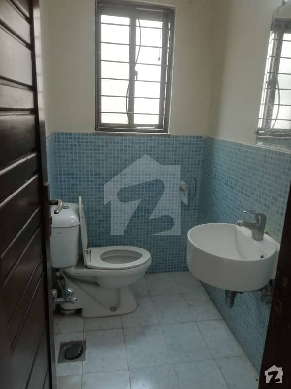 1 Kanal House at very ideal location in Lake City Sector M1 Lake City