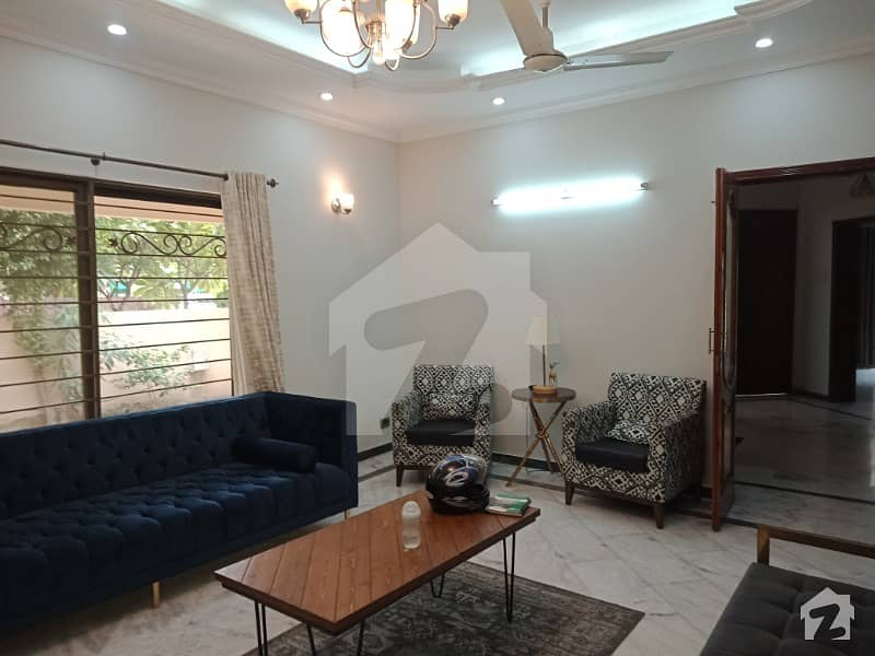 DEFENCE ONE KANAL UPPER PORTION FOR RENT IN DHA LAHORE