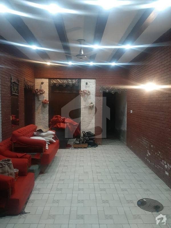 کینال برگ ہاؤسنگ سوسائٹی لاہور میں 5 کمروں کا 10 مرلہ مکان 2.5 کروڑ میں برائے فروخت۔