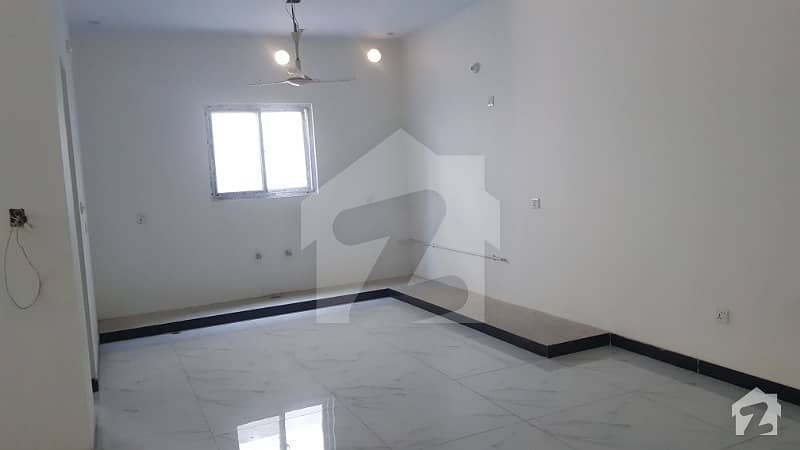 300 Sq Yards Town House For Sale In Pechs 2