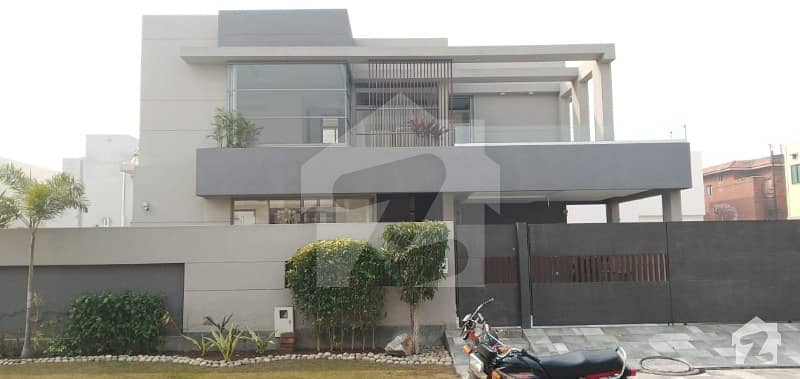 ڈی ایچ اے فیز 6 - بلاک بی فیز 6 ڈیفنس (ڈی ایچ اے) لاہور میں 5 کمروں کا 1 کنال مکان 5.75 کروڑ میں برائے فروخت۔