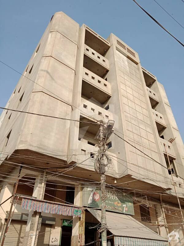 ملیر کالا بورڈ ملیر کراچی میں 17 مرلہ عمارت 18 کروڑ میں برائے فروخت۔