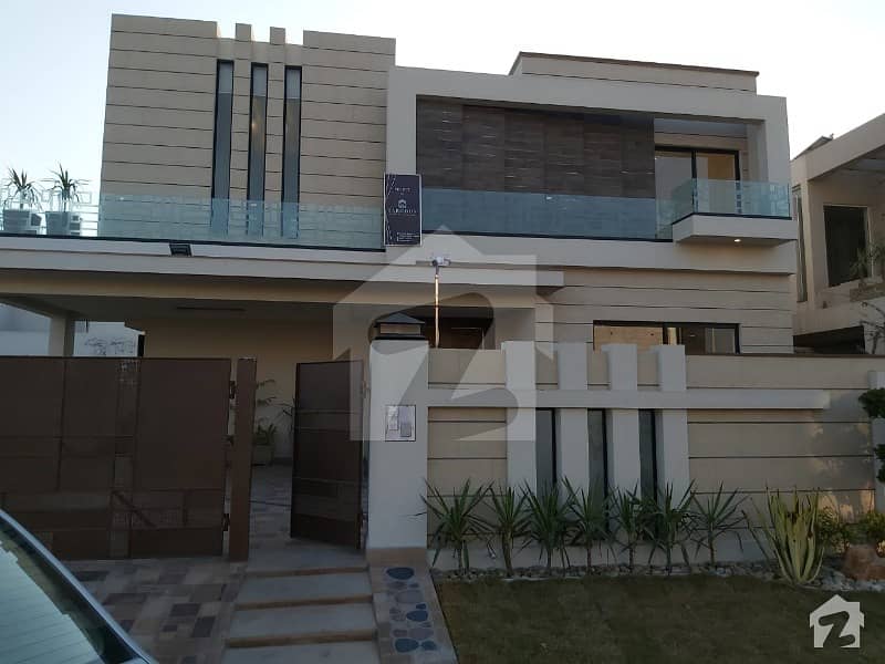 VIP LOCATION BRAND NEW HOUSE WITH BASMENT AVAILABLE IN BLOCK B DHA PHASE 6 LAHORE