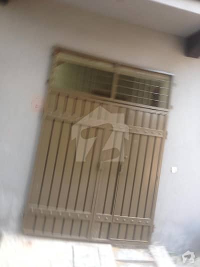 شاہ پور کانجرہ لاہور میں 4 کمروں کا 2 مرلہ مکان 35 لاکھ میں برائے فروخت۔