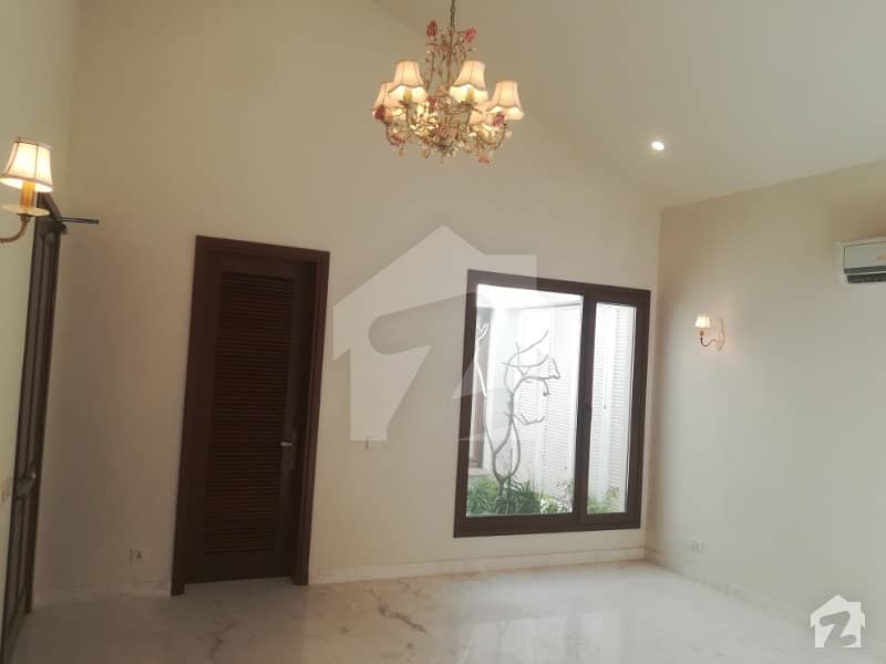 Single Storey Bungalow For Rent