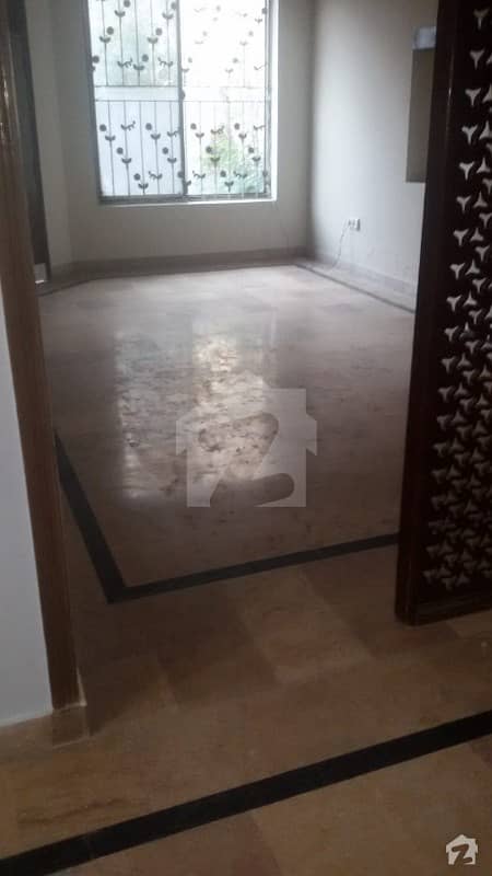 40_80 Grond Portion Avelbal Fr Rent In G_15 Islamabad