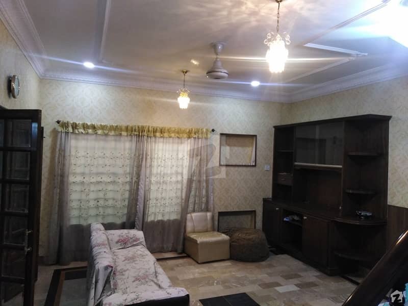 10 Marla Well Maintained House Is Available For Sale