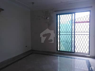 2 Kanal Well Maintained House Is Available For Rent 2 Kanal Well Maintained House Is Available For Rent