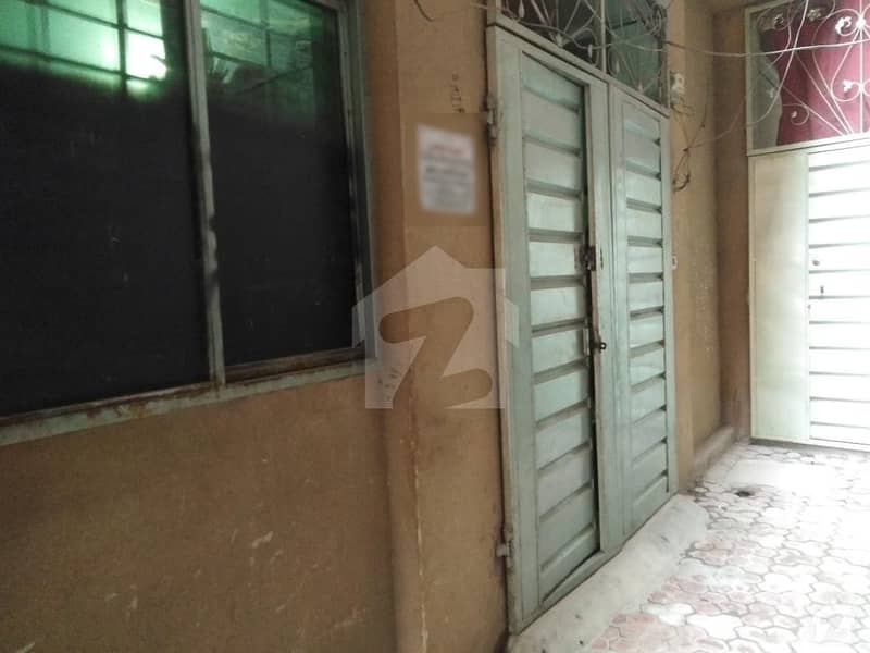 سمن آباد لاہور میں 4 کمروں کا 3 مرلہ مکان 55 لاکھ میں برائے فروخت۔