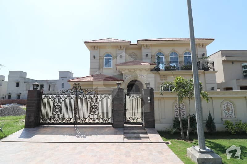 1 Kanal Luxurious Bungalow For Sale In Dha Phase 5 E Block