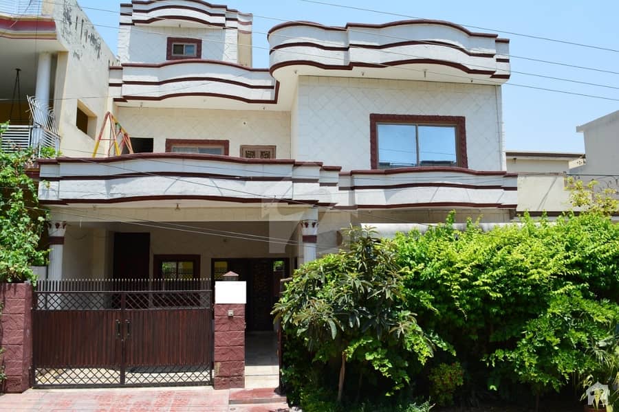 اڈیالہ روڈ راولپنڈی میں 6 کمروں کا 10 مرلہ مکان 1.35 کروڑ میں برائے فروخت۔