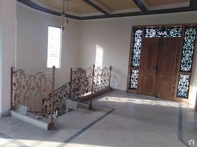 1 Kanal Well Maintained House Is Available For Rent 1 Kanal Well Maintained House Is Available For Rent