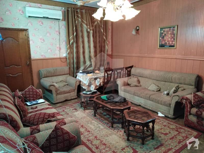 10 Marla Hot Location Double Story House For Sale In Allama Iqbal Town Mehran Block