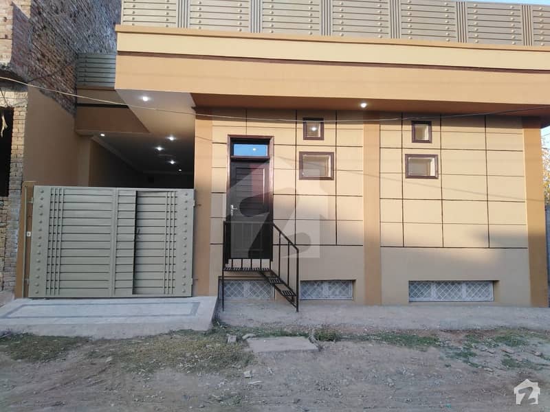 الحرم ماڈل ٹاؤن پشاور میں 6 کمروں کا 7 مرلہ مکان 1.6 کروڑ میں برائے فروخت۔