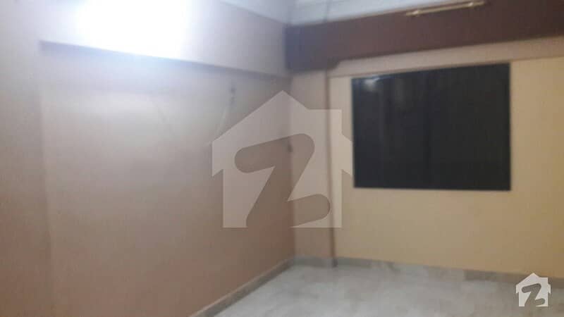 2nd Floor Flat Is Available For Sale  In Jamshed Road