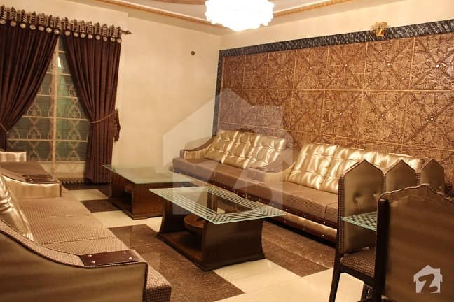 سعید کالونی فیصل آباد میں 4 کمروں کا 10 مرلہ مکان 2.4 کروڑ میں برائے فروخت۔