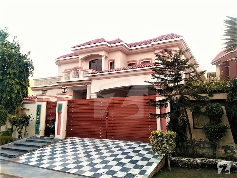 1 Kanal Bungalow Is Up For Sale