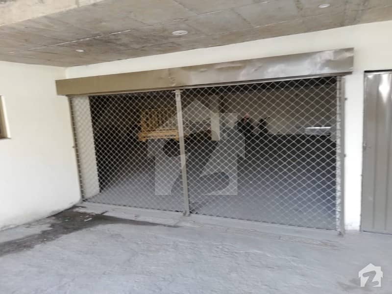 1 Kanal Plaza For Rent On College Road Township