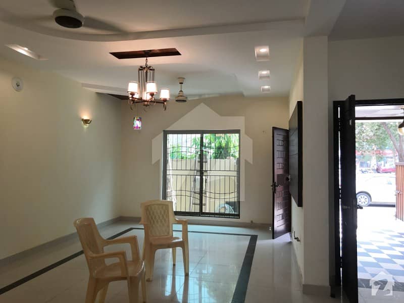 8 Marla House Available In Umar Block Sector B Bahria Town Lahore