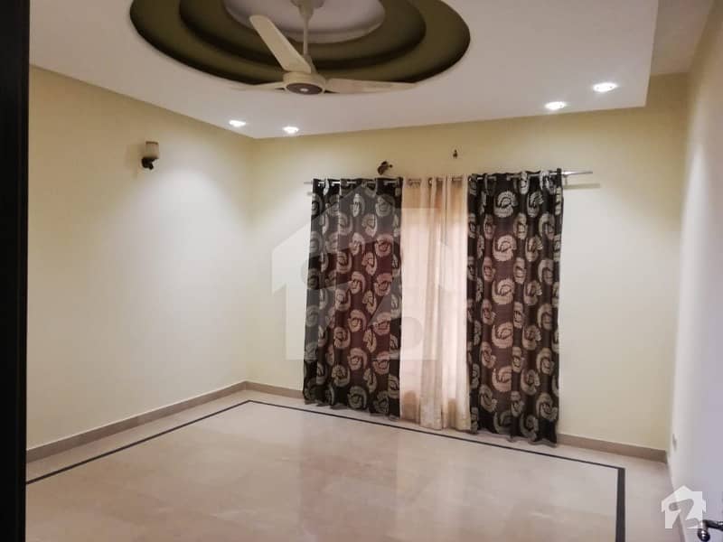 1 Kanal New Separate Gate Royal Place Modern Luxury Upper Portion For Rent In DHA Phase 6