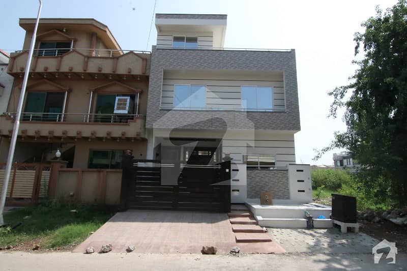 Brand New House For Sale Street 40 Feet G13 Phase 4 Islamabad