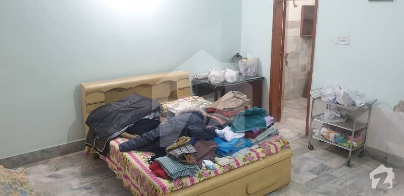 نارتھ ناظم آباد ۔ بلاک ایچ نارتھ ناظم آباد کراچی میں 6 کمروں کا 10 مرلہ مکان 3.3 کروڑ میں برائے فروخت۔