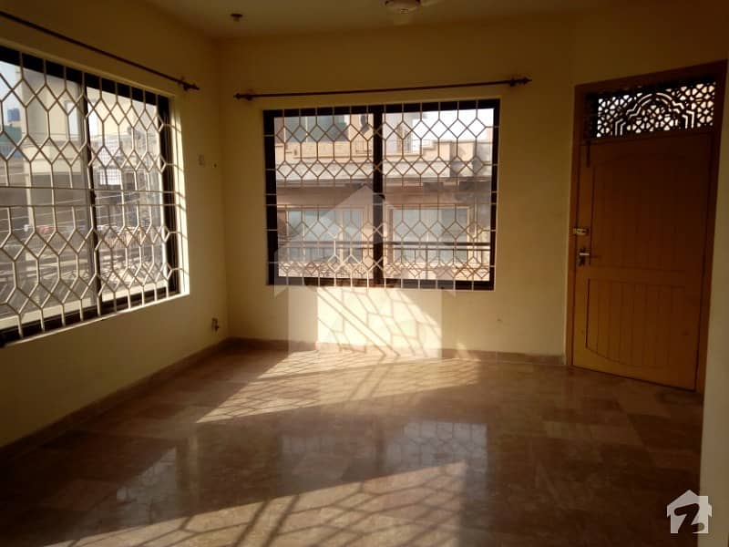 Rawal Town 2 Room Flat For Rent With Bath Kitchen